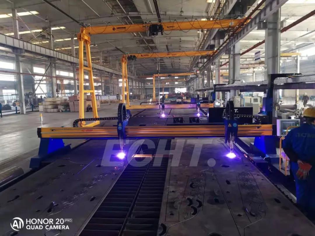 2臺雙割炬400A高精細等離子切割機 2臺雙割炬400A高精細等離子切割機